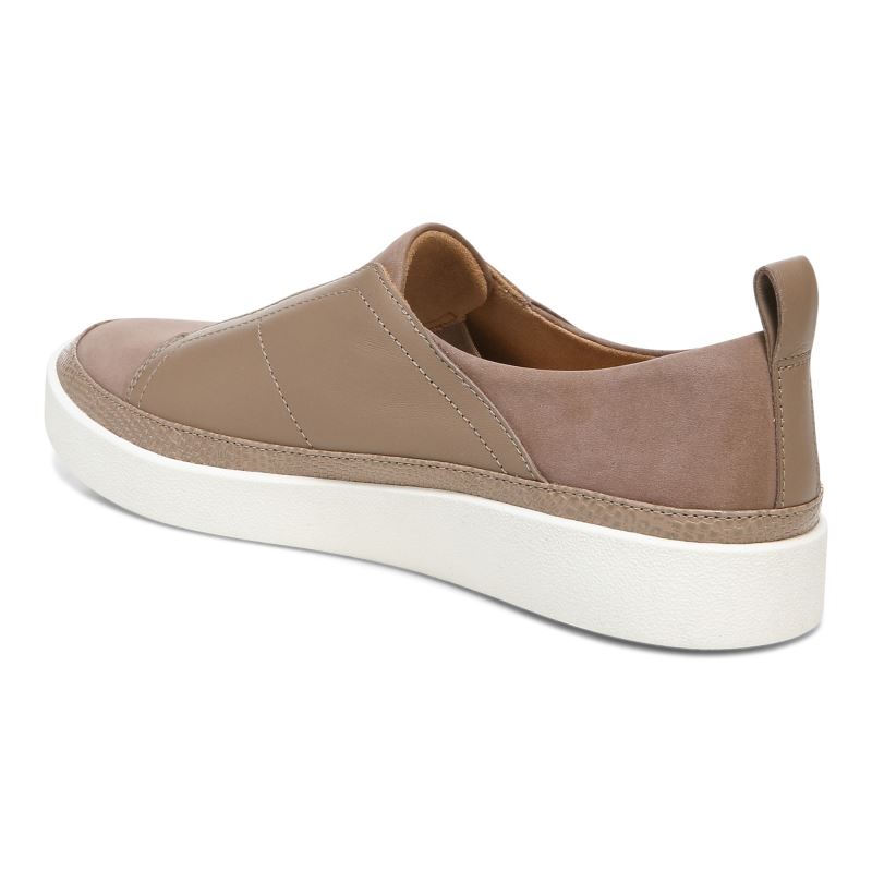 Vionic Zinah Slip on Sneaker Barna | ZRJ8zdYm